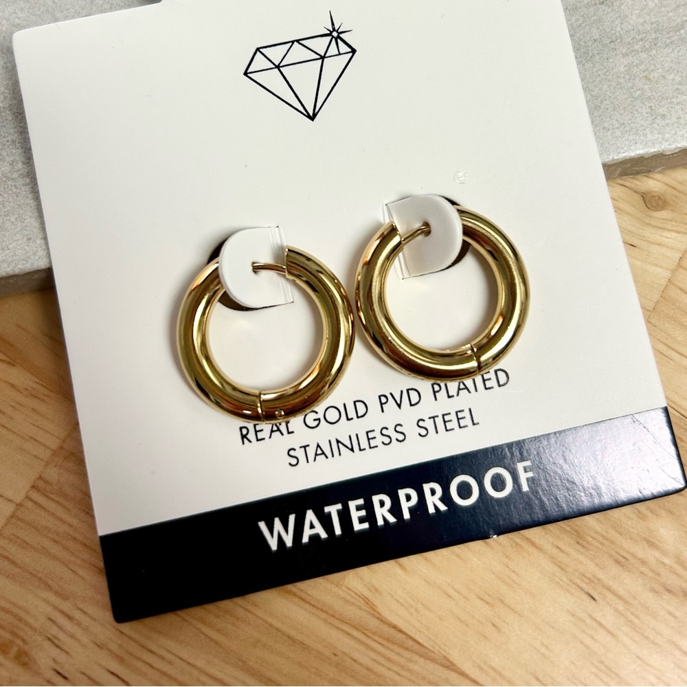 EARRINGS 🔑 Lovisa Waterproof Gold-Plated Stainless Steel Thick Clicker